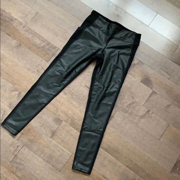 Athleta Pants - Athleta faux leather front leggings